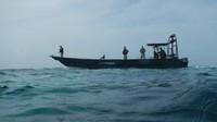 Ada banyak aktivitas yang dapat dilakukan di Pulau Blas. Salah satunya adalah berlayar naik perahu kecil (San Blas Islands)