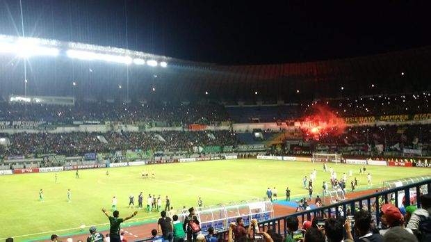 Persebaya Juara Liga 2 2017