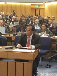 Menhub Budi Karya Sumadi mengikuti Sidang IMO di London 