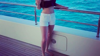 Dan Jennifer pun kadang mempertontonkan pose semacam ini. Foto: Instagram