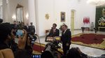 Ini Piringan Hitam Metallica yang Diberikan PM Denmark ke Jokowi