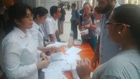 Communication and Legal Section Head Kantor Cabang PT Angkasa Pura I Bandar Udara Internasional I Gusti Ngurah Rai, Arie Ahsanurrohim mengatakan otoritas bandara memutuskan memperpanjang bandar udara tidak beroperasi secara semestinya.  Bahwa Bali Air Port akan tutup hingga tanggal 29 November 2017 pukul 07.00 WITA, kata Arie. 