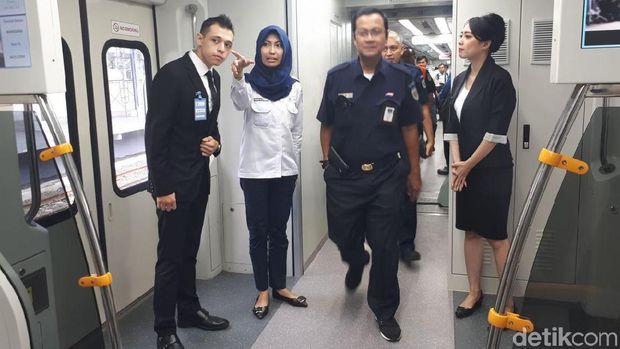 Kerennya Stasiun dan Kereta Baru Bandara Soekarno-Hatta