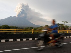 Duh! Wisatawan Terdampar di Terminal Mengwi Bali
