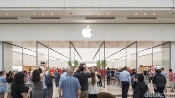 Salah satu yang dilakukan renovasi ulang adalah Apple Chadstone Store. Foto: Broadsheet/Pate Dillon