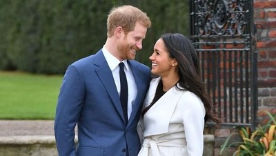 Ini Foto Pertama Pangeran Harry & Meghan Markle Setelah Resmi Bertunangan
