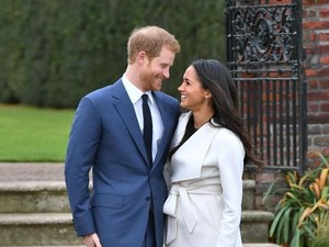 Resmi Tunangan dengan Pangeran Harry, Meghan Markle akan Dibaptis