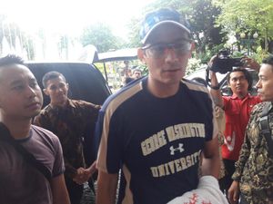 Mau Berenang di Danau Sunter, Sandiaga Diingatkan Ibunda soal Ular