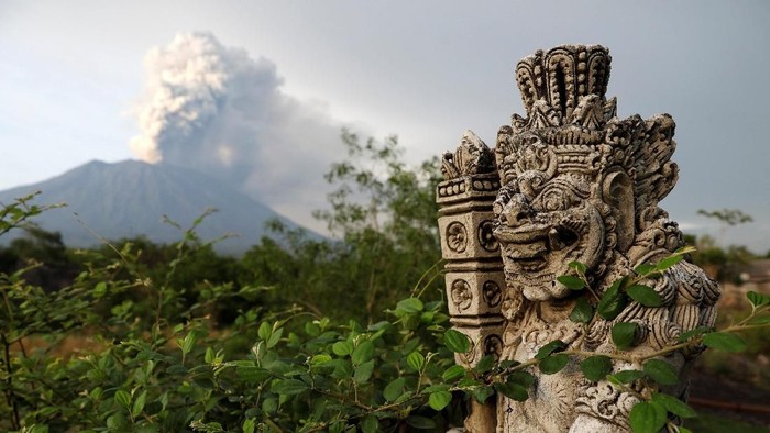 Lombok Berikan Diskon Bermalam Bagi Turis yang Terdampar di Bali