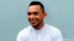 Jawaban Mantan Tunangan Dituding Penyebab Rina Nose Lepas Hijab