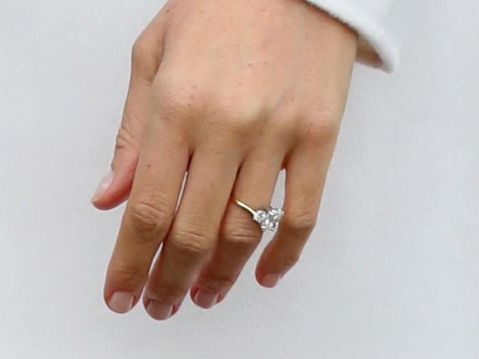 Ilustrasi cincin tunangan. Foto: Getty Images Ilustrasi cincin tunangan. Foto: Getty Images