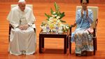 Foto: Momen Paus Fransiskus Bertemu Suu Kyi di Myanmar