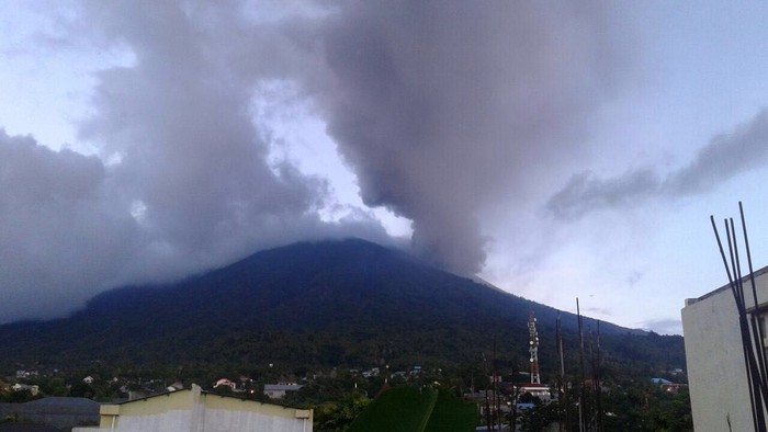 Mengenal 7 Gunung Berapi di Indonesia