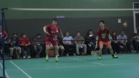 Kevin/Marcus dibuat kerepotan menghadapi pasangan veteran itu. Mereka harus menjalani rubber games dengan Imam/Deden.(dok. Kemenpora)