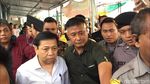 Foto: Gaya Necis Setya Novanto Saat Cek Kesehatan di RSCM