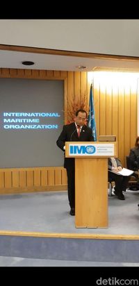 Menhub Budi Karya Sumadi bicara di Sidang IMO di London 