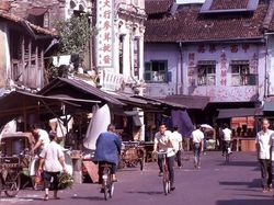 Mengejutkan! Foto Warna Singapura Kala Masih Negara Miskin