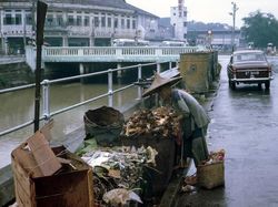 Mengejutkan! Foto Warna Singapura Kala Masih Negara Miskin