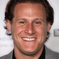 Trevor dan Meghan Markle menikah pada 10 September 2011 di Jamaika setelah tujuh tahun pacaran. Setelah menikah, pasangan tersebut harus berpisah jarak. Karena faktor LDR itulah yang membuat pernikahan Trevor dan Meghan tak berhasil. Setelah dua tahun menikah, keduanya bercerai di 2013.