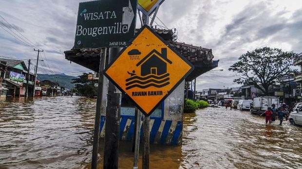 Pemerintah Modifikasi Cuaca Hindari Hujan Lebat Jabodetabek