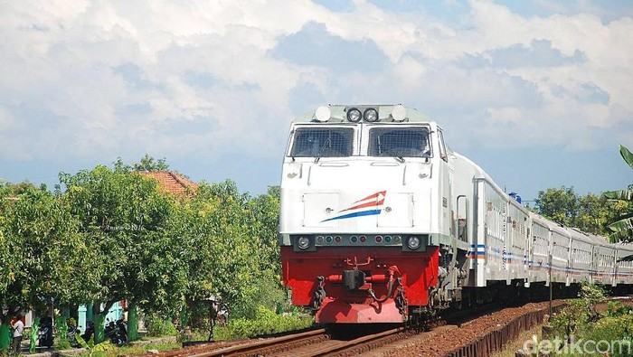 Kereta api di Blitar