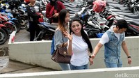 Bahkan berita tersebut sampai membuat pedangdut berusia 31 tahun itu diajukan sebagai Duta Tertib Busway oleh Wagub Sandiaga Uno. Pool/Noel/detikFoto.