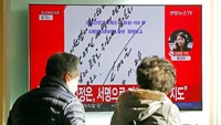 Pejabat AS yang enggan disebut namanya menuturkan kepada CNN, AS juga meyakini Korut akan mampu meluncurkan rudal balistik antarbenua yang membawa muatan nuklir setidaknya pada awal tahun 2018. (Foto: Dok. REUTERS/Kim Hong-Ji)