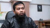 Penampilan baru Bjah The Fly setelah hijrah. Hanif Hawari/detikFoto.