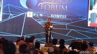 Presiden Joko Widodo (Jokowi) pagi ini menghadiri acara 100 CEO Forum di Hotel Raffles, Kuningan, Jakarta Selatan. Acara ini juga dihadiri 100 CEO dari berbagai sektor untuk berdialog langsung terkait kebijakan ekonomi pemerintah pada 2018.