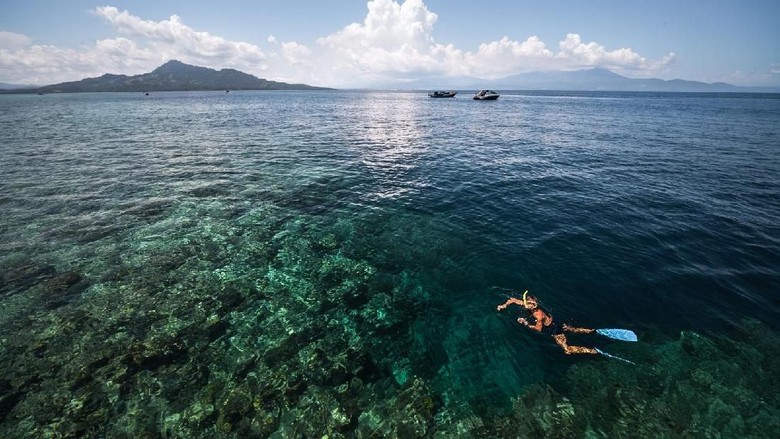 Turis Eropa Doyan Tinggal Di Manado Turis Eropa Doyan Tinggal Di Manado