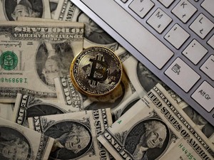 Nilai Bergerak Sangat Liar, Investasi Bitcoin Harus Hati-hati