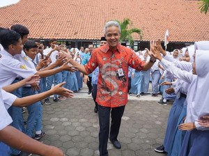 Jateng Kekurangan Guru, Pembahasan Regulasi Guru Tak Tetap Dipercepat