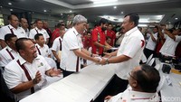 Pendaftaran sendiri dilakukan di Kantor KONI Pusat dan diterima Wakil Ketua Umum Suwarno.