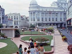 Mengejutkan! Foto Warna Singapura Kala Masih Negara Miskin