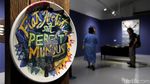 Perdana, Butet Pamerkan Keahliannya dalam Seni Lukis di Media Keramik