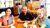 Bondan masih dekat dengan keluarganya meski kerap keliling nusantara. Foto: Instagram/maknyusbw
