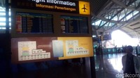 Foto: Penutupan Bandara Ngurah Rai masih diperpanjang sampai Rabu (29/11/2017). Untuk kapan waktu dibuka kembali, akan selalu diupdate oleh petugas yang stand by 24 jam di sana. (Yakub/detikTravel)