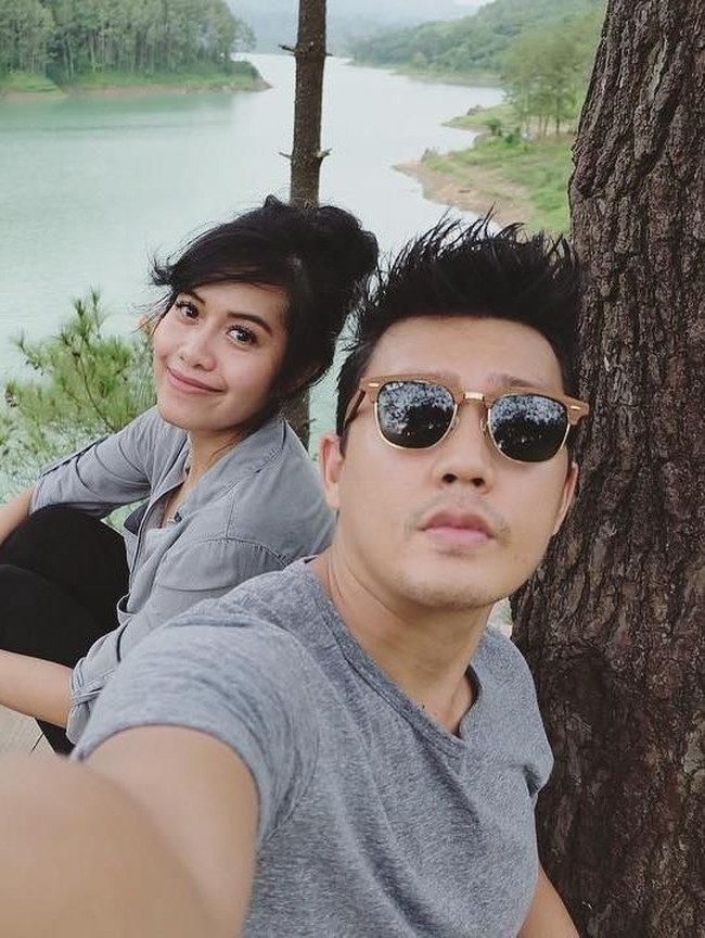 Dirly Idol resmi menikah setelah empat tahun berpacaran dengan seorang pramugari Nola Tyaz Handoyo setelah resmi bercerai dengan Celine Evangelista. Foto: Instagram