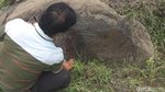 Foto: Batu Diduga Prasasti Peninggalan Majapahit
