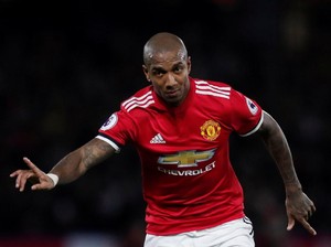 Pencapaian Ashley Young yang Membuatnya Samai Cole dan Rooney