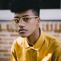 Namanya semakin populer setelah masuk sebagai remaja paling berpengaruh di 2017 menurut majalah Times.  Foto: Dok. Instagram, Dok. Skool Looks