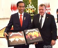 Jokowi Segera Laporkan Vinyl Metallica dari PM Denmark ke KPK