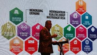 Menteri Desa Pembangunan Daerah Tertinggal dan Transmigrasi Eko Putro Sandjojo menyampaikan paparannya.