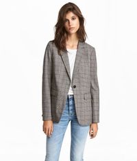 5 Jenis Jaket yang Sedang Banyak Dipakai Selebgram di Instagram