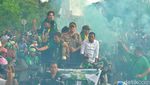 Foto: Trofi Persebaya Juara Diarak Ribuan Bonek