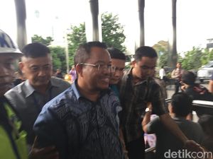 Anggota DPRD dan Pejabat Pemprov Jambi yang Kena OTT Tiba di KPK