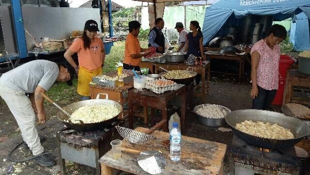Pengungsi Gunung Agung Padat GOR Swecapura, Ini Penampakannya