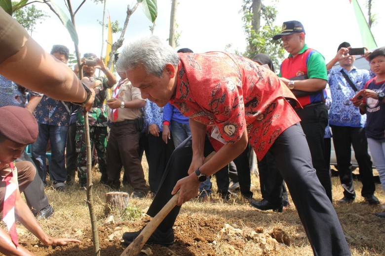 Jadi Ekowisata, Hutan di Gunung Kendeng Ditanami Ribuan Pohon Buah Jadi Ekowisata, Hutan di Gunung Kendeng Ditanami Ribuan Pohon Buah