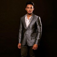 Tubuh Gilbert Pangalila terbilang ideal dan proporsional dengan tinggi badan 184 cm. Foto: Instagram/gilbertpangalila