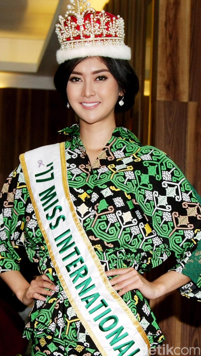 Salah satu kiat dia menjaga kebugaran selama di karantina dengan lari naik-turun tangga darurat. Foto: Mohammad Abduh/Wolipop